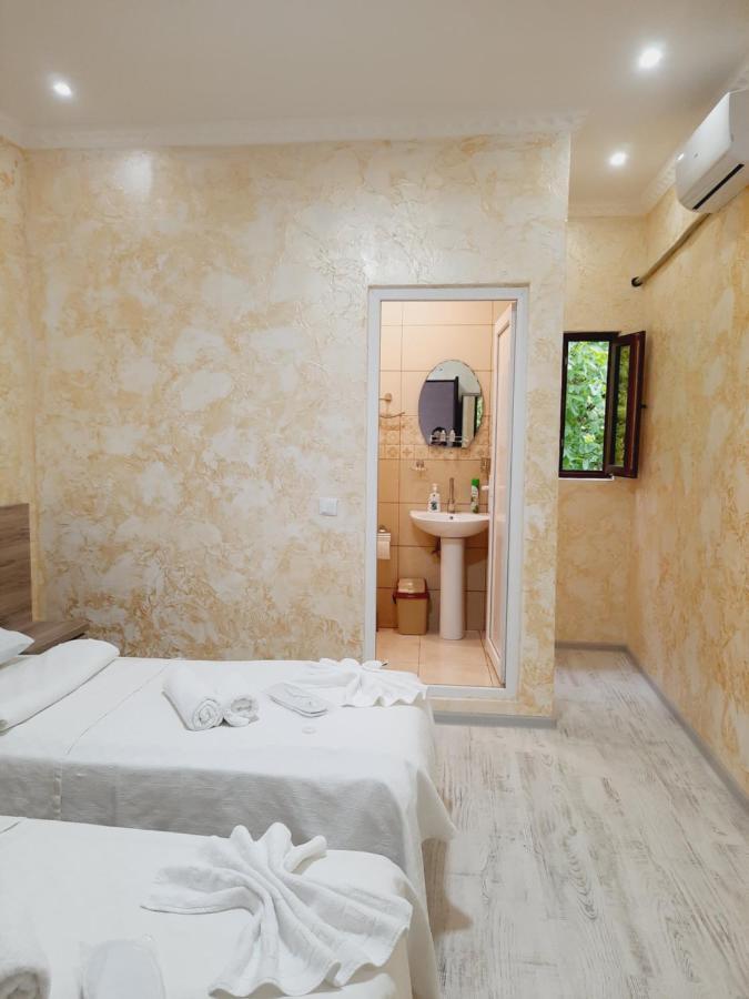 Inaisi Hotel Kutaisi Eksteriør bilde