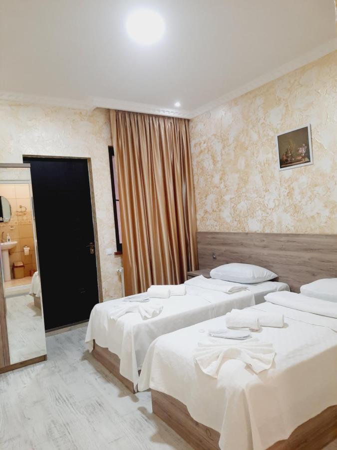 Inaisi Hotel Kutaisi Eksteriør bilde
