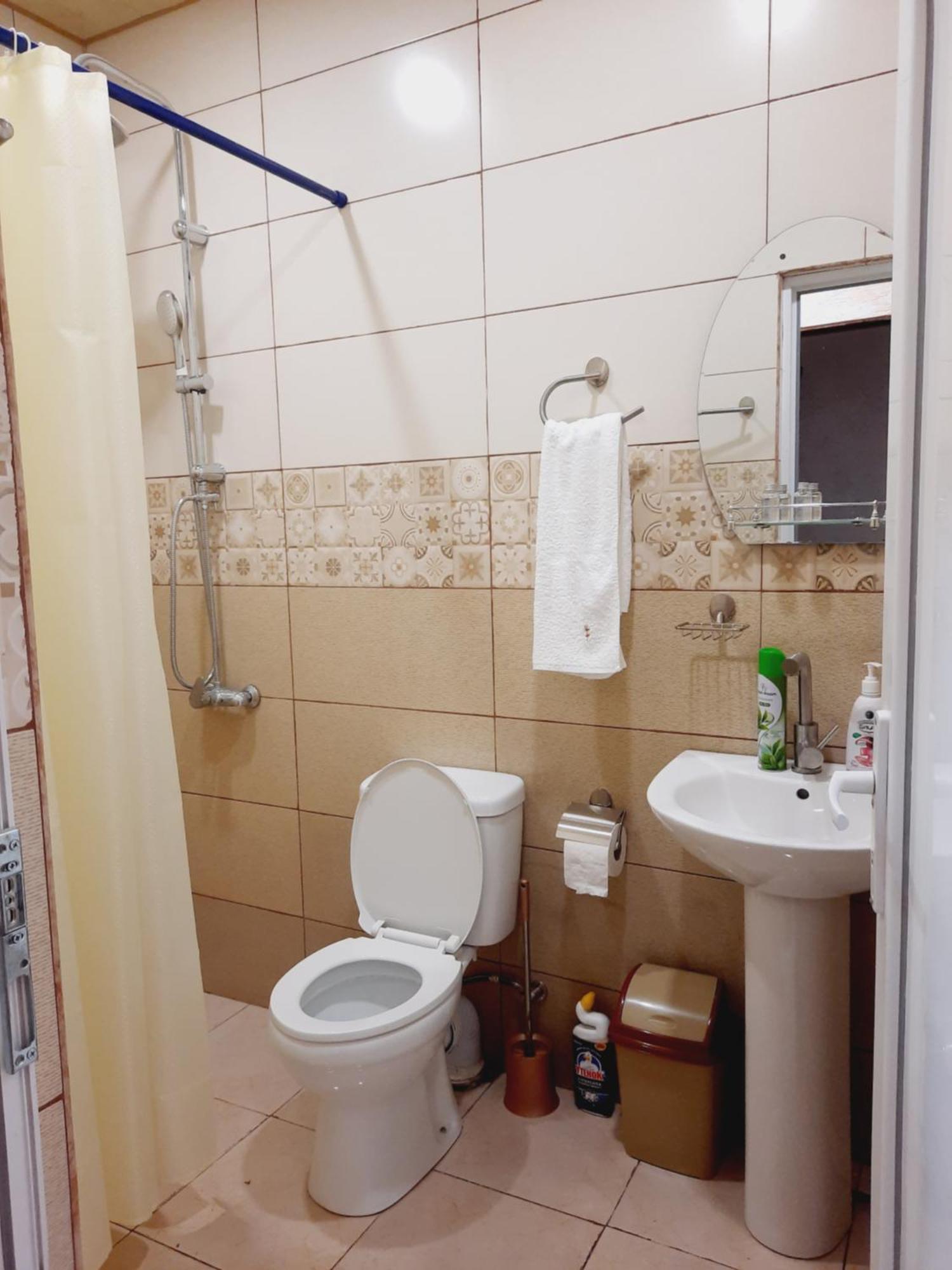 Inaisi Hotel Kutaisi Eksteriør bilde